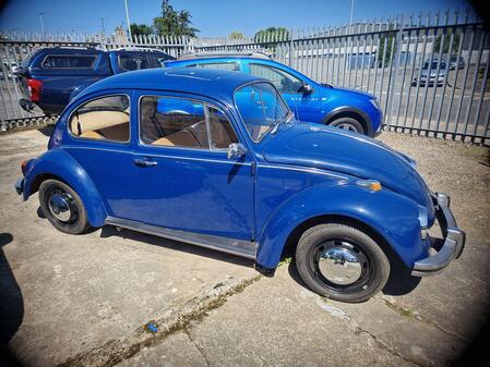 VOLKSWAGEN BEETLE