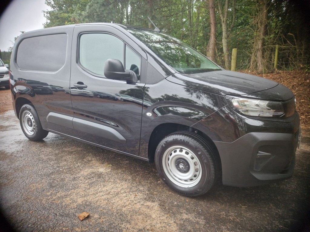 2025 Vauxhall COMBO
